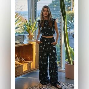 By Together Sophia floral set